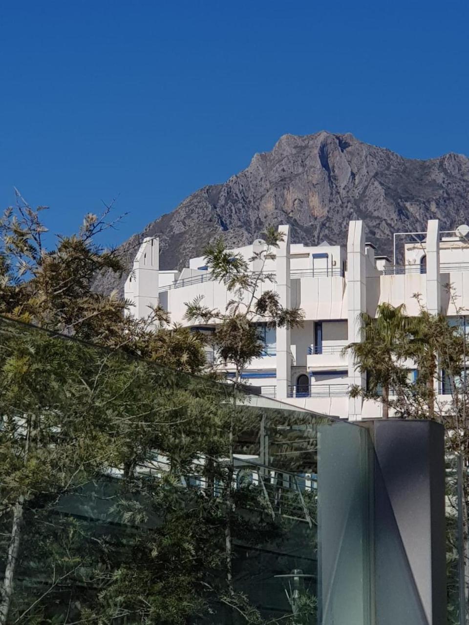 Apartment Serna Marbella Exteriör bild